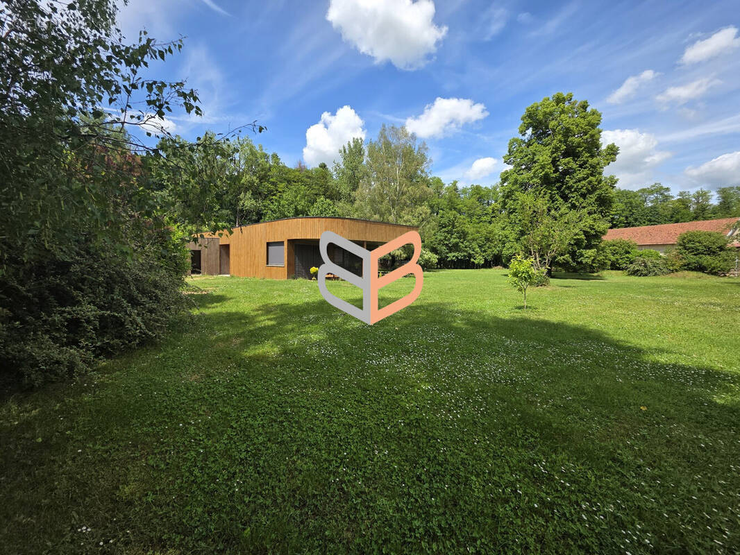 Maison à BAZAILLES