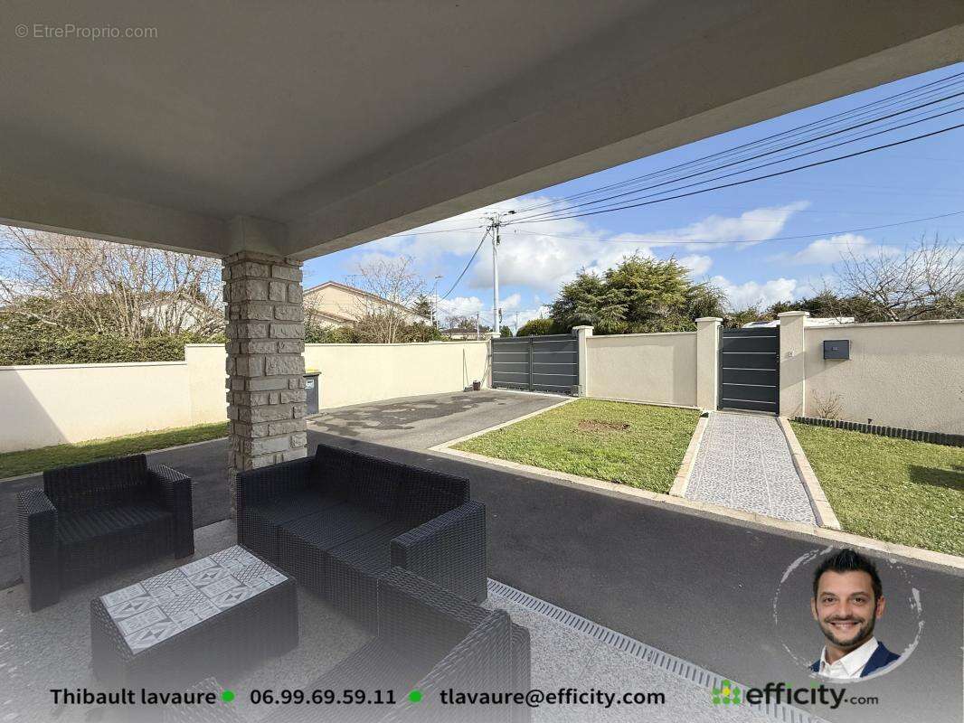 Maison à SAINT-YRIEIX-SUR-CHARENTE