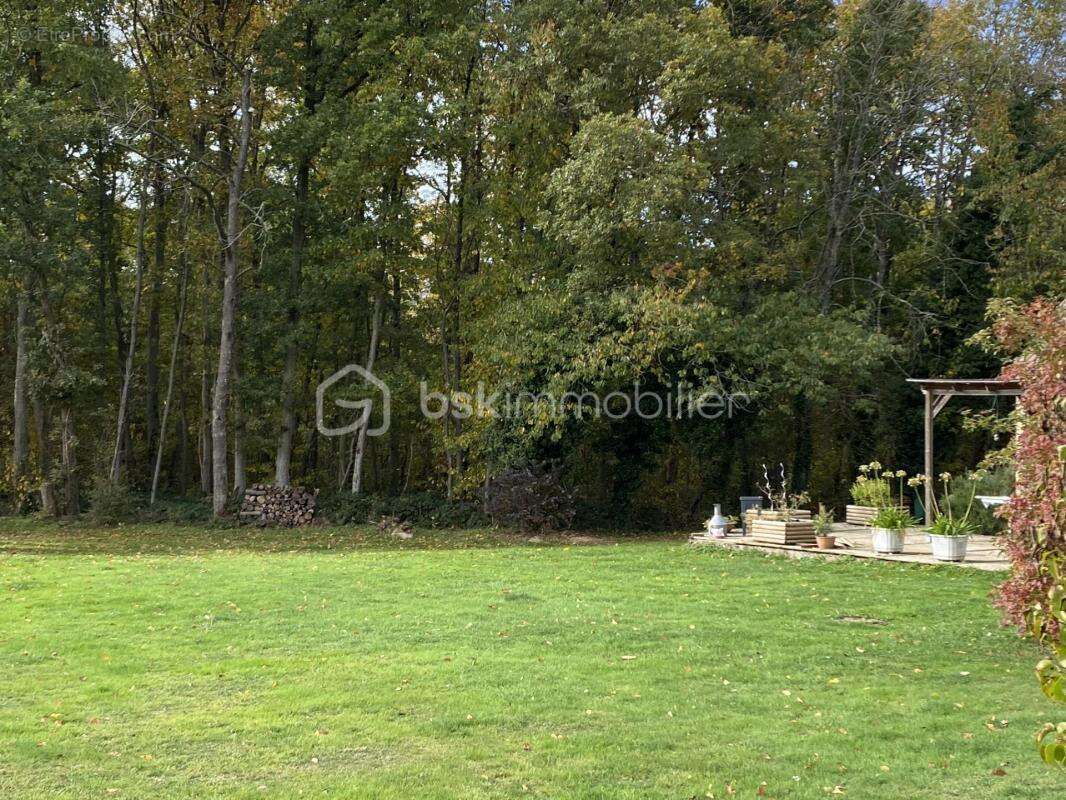 Maison à CHATEAUNEUF-EN-THYMERAIS