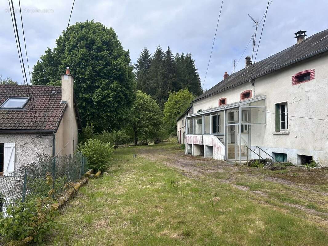 Maison à MONTSAUCHE-LES-SETTONS