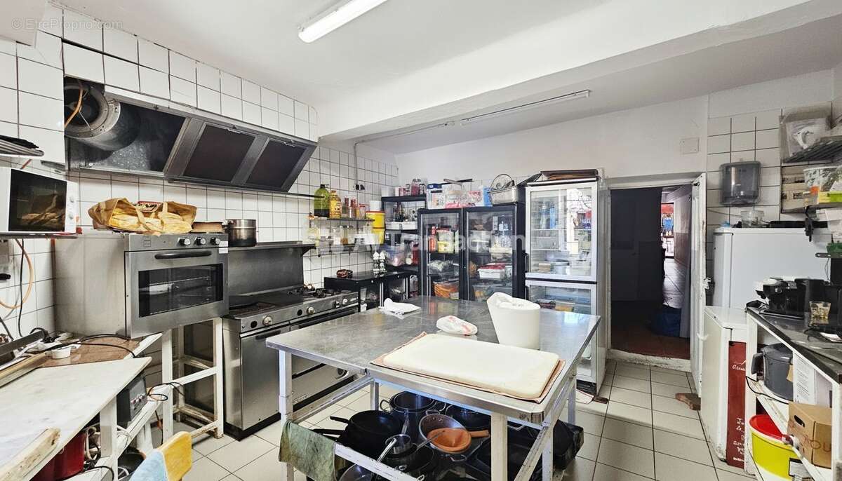 Commerce à BARGEMON