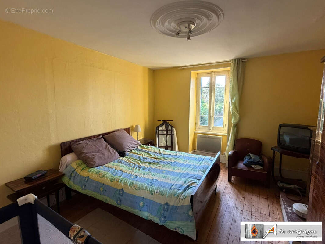 Maison à SAINT-MAURICE-PRES-PIONSAT