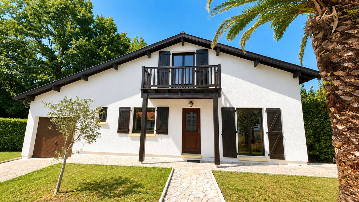 Photo 1 - Maison à ANGLET