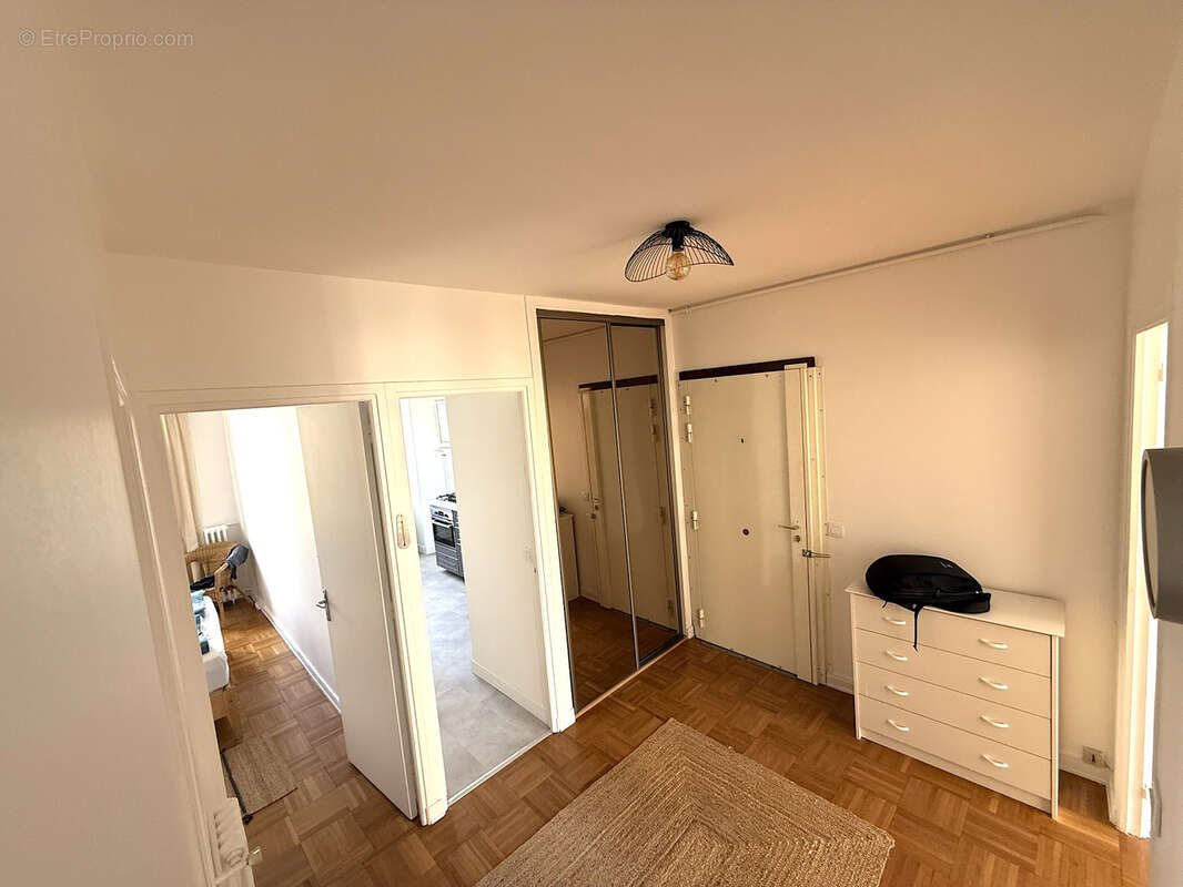 Appartement à VERSAILLES