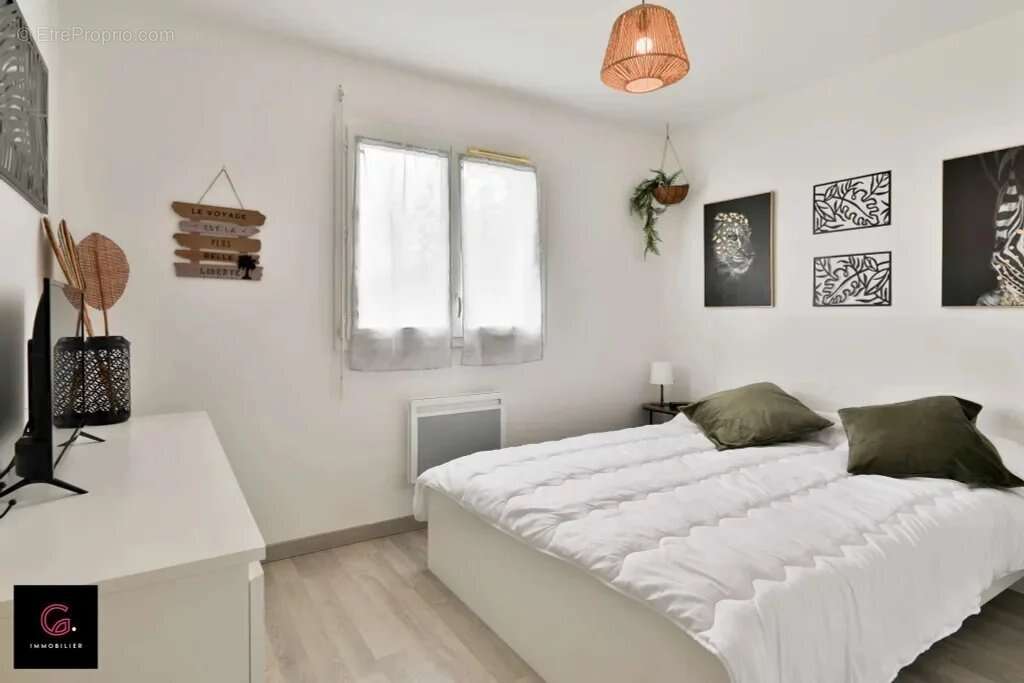 Maison à PARENTIS-EN-BORN