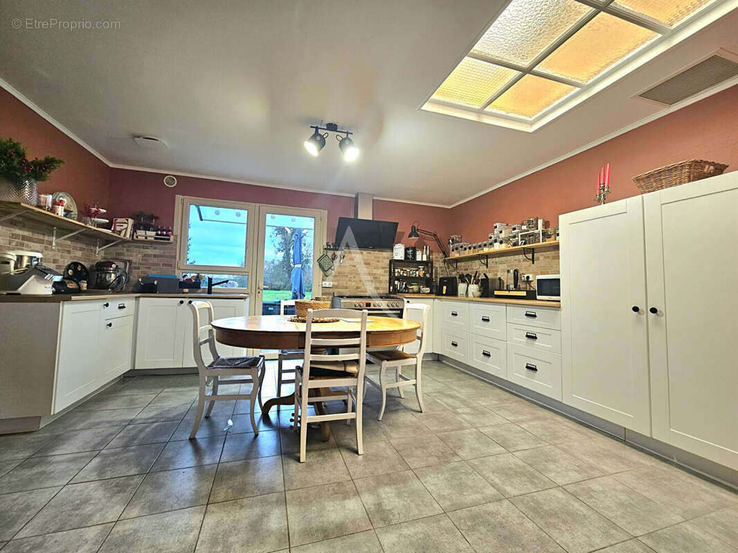 Maison à VIRONCHAUX