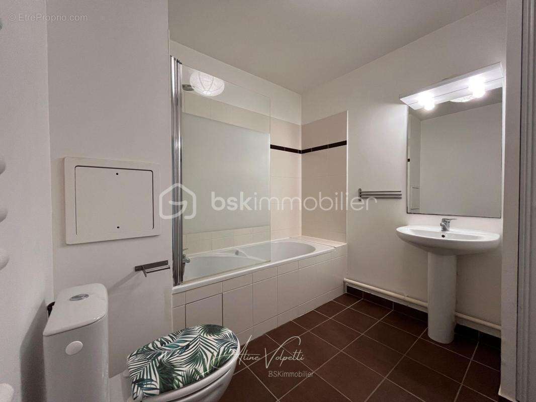 Appartement à MAGNY-LE-HONGRE