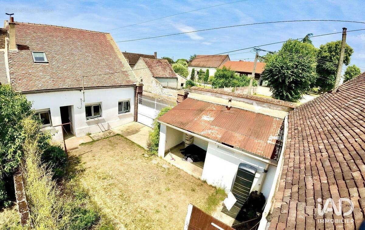 Photo 1 - Maison à SAINT-CLEMENT