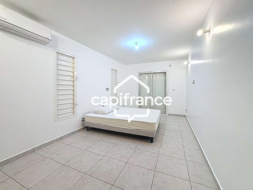Le gosier – dampierre  villa 5 pièces de 147 m² avec piscine - photo 12