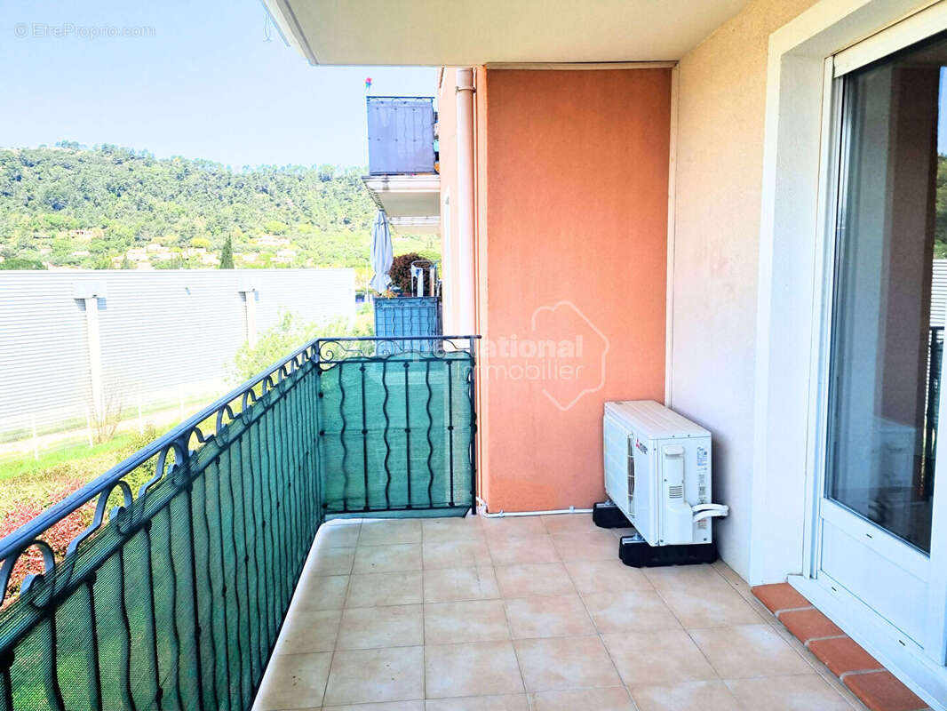 Appartement à LE LUC