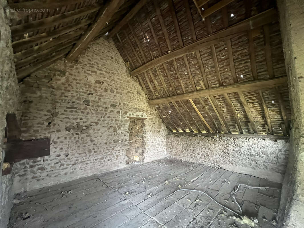 Maison à SAINT-MARTIN-DE-SALENCEY