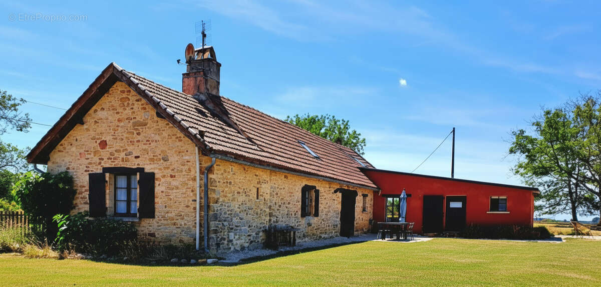 Maison à MARCILLAC-SAINT-QUENTIN