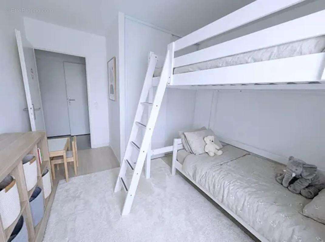 Appartement à PAREMPUYRE