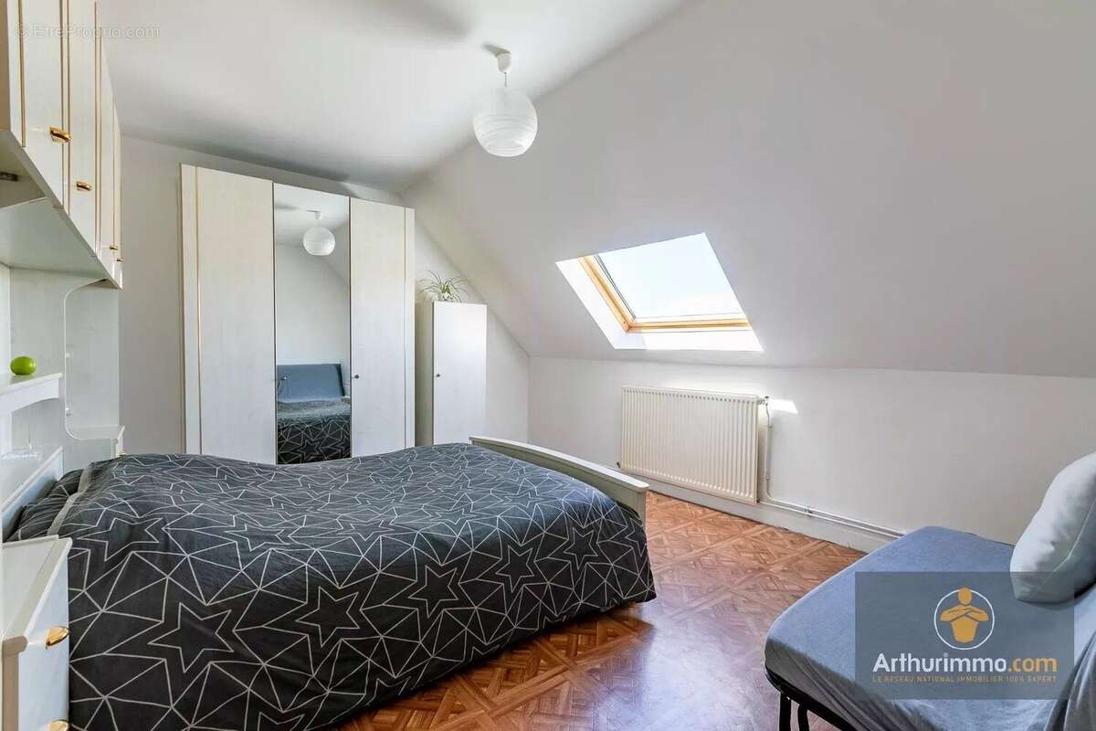 Maison à TRACY-LE-VAL