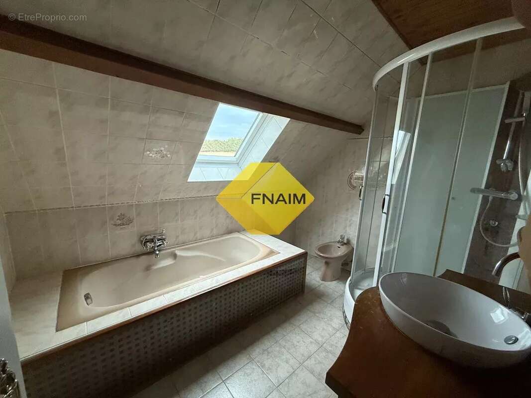 Maison à SAULX-LES-CHARTREUX