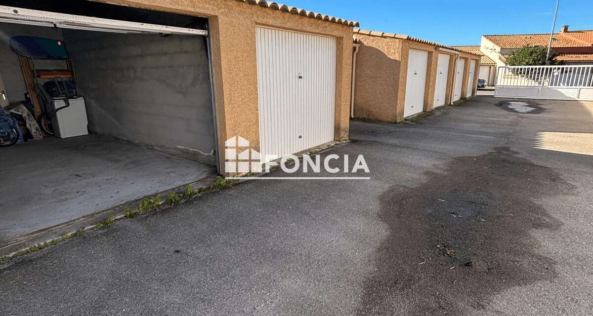 Parking à PORT-LA-NOUVELLE