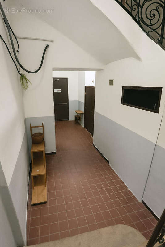 Appartement à MARSEILLE-1E