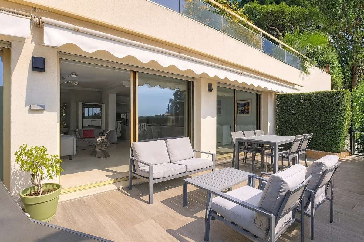 Appartement à CANNES