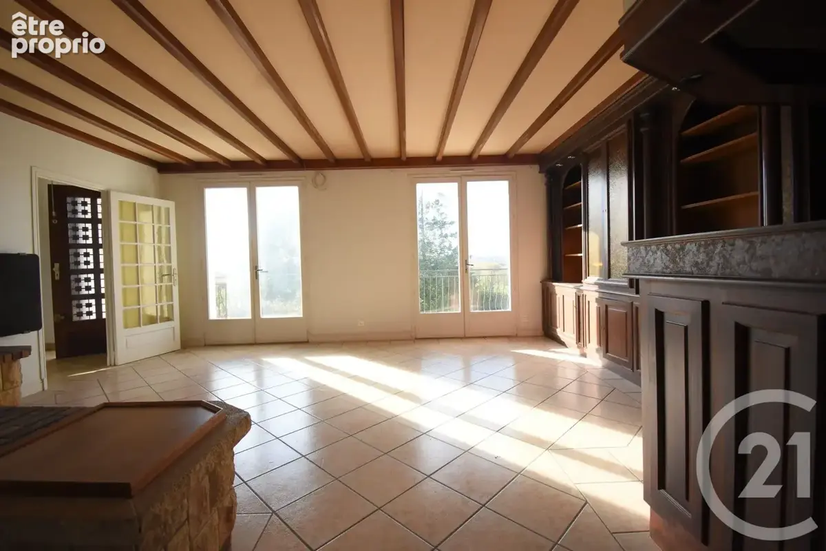 Maison 6 pièces 141 m² à vendre à Abrest (03200) - photo 4