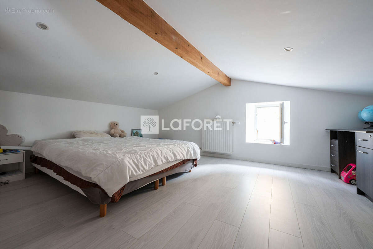 Maison Vallée D Azergues 4 pièce(s) 90 m2 - photo 13