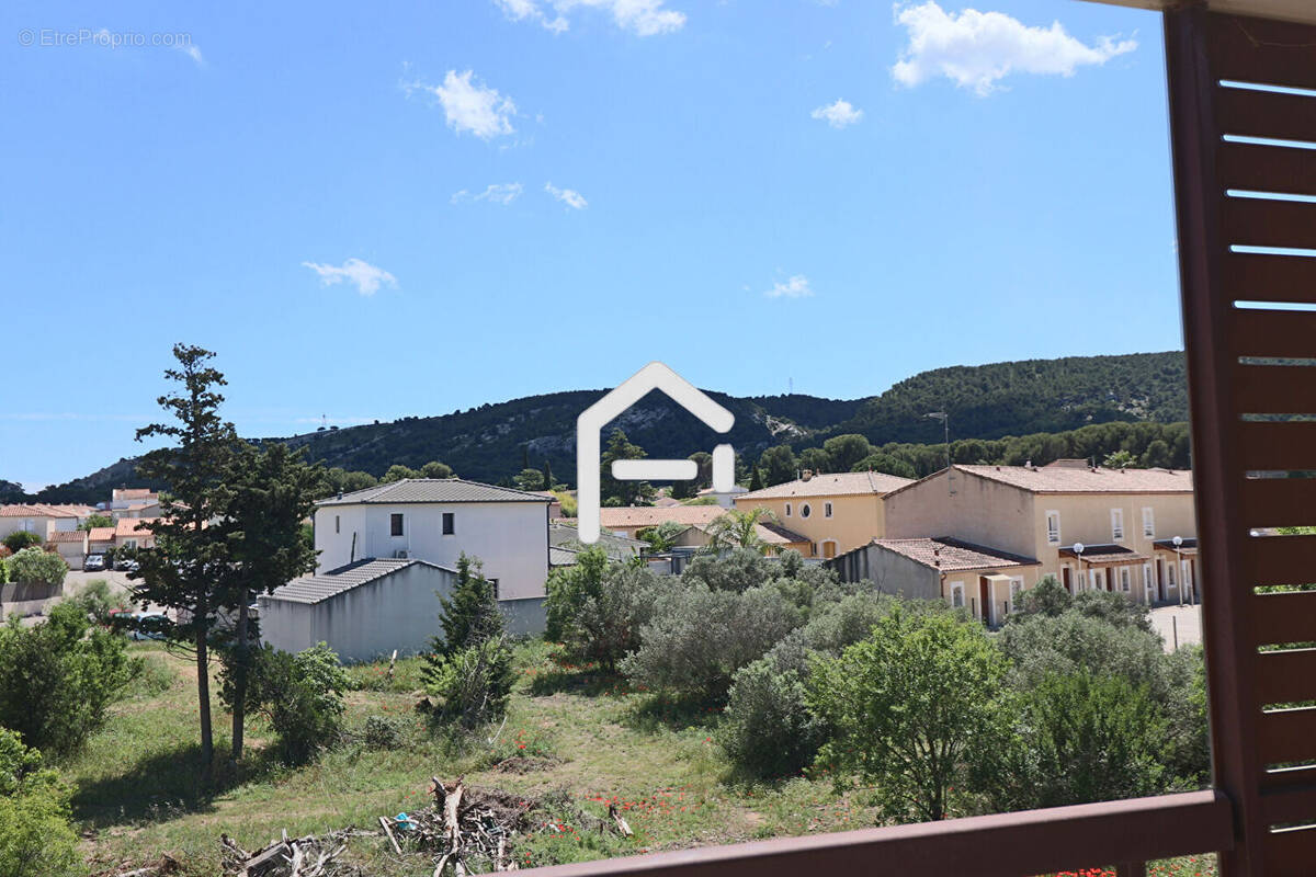 Appartement à CHATEAUNEUF-LES-MARTIGUES