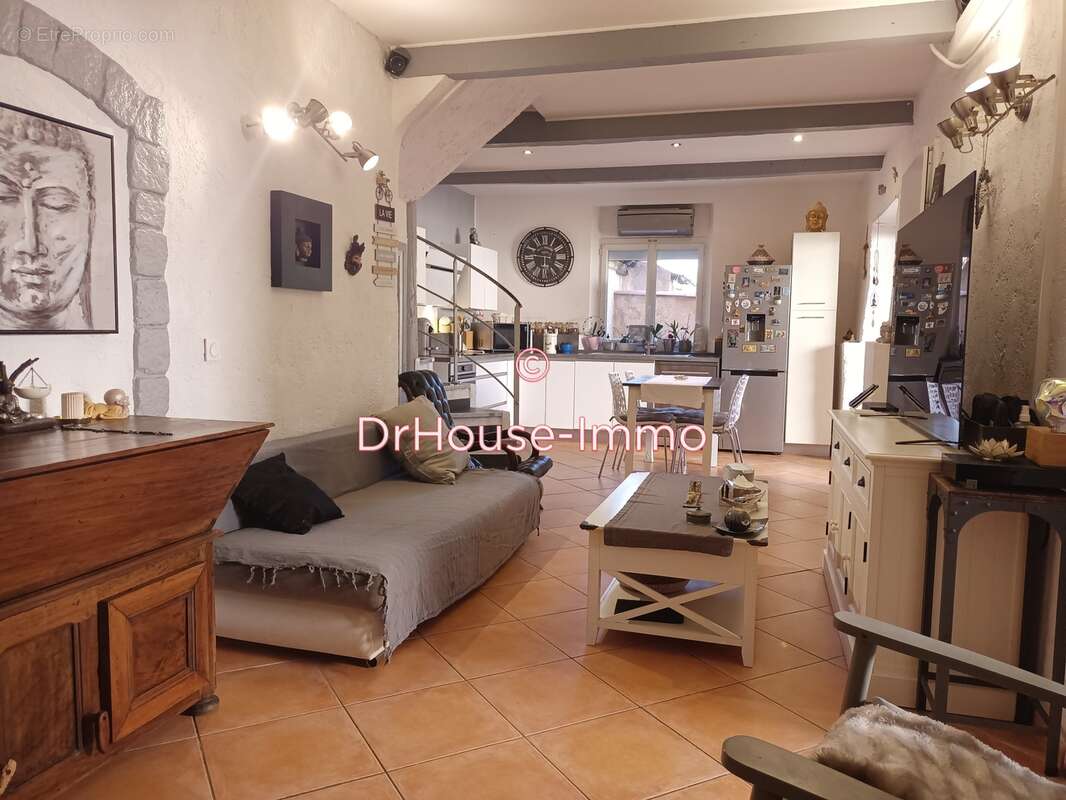 Appartement à LA CRAU