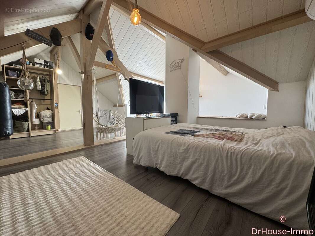 Maison 205 m² à Agonac  - photo 5