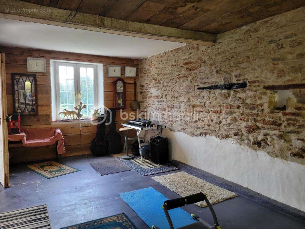 Maison à HEMONSTOIR