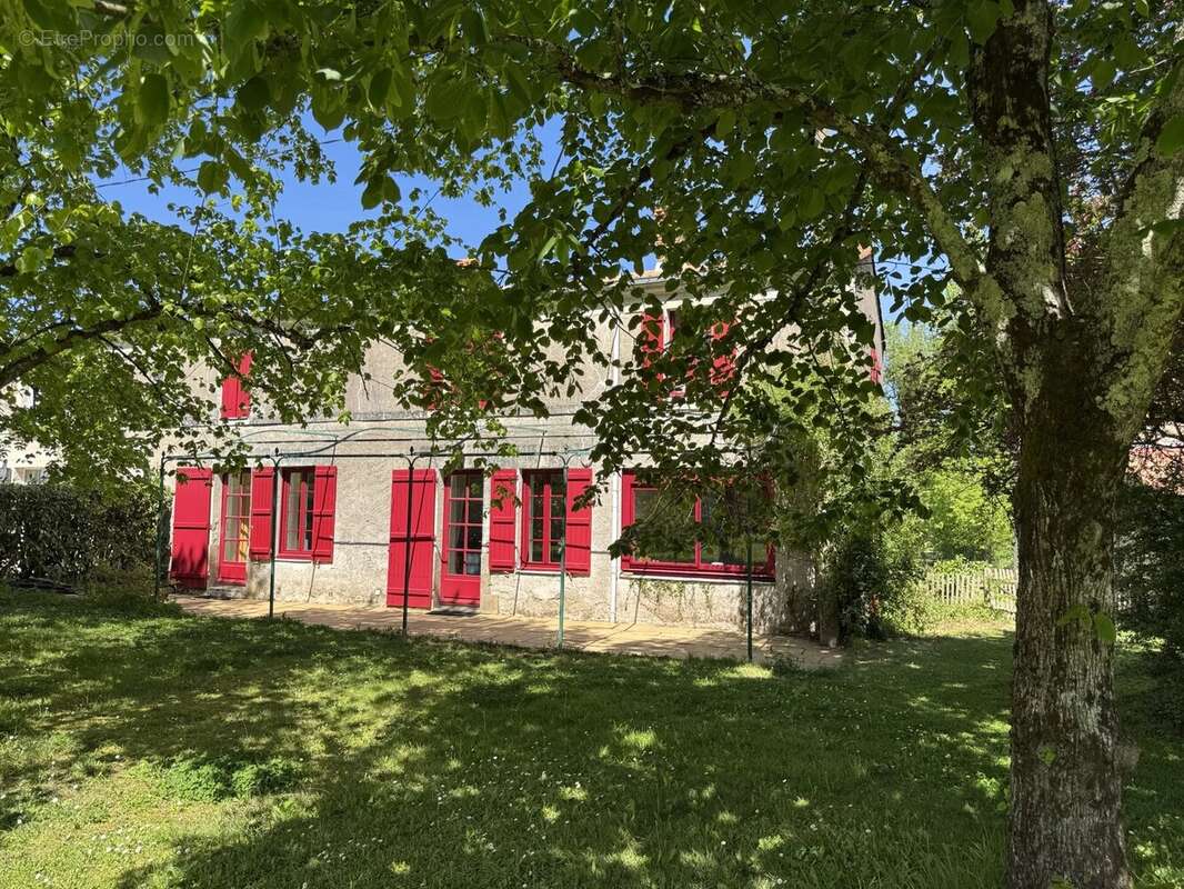 Maison à LA CHAPELLE-HEULIN