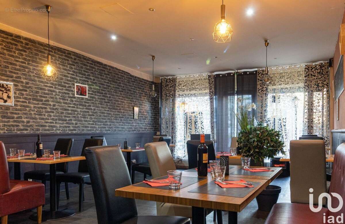 Photo 9 - Commerce à CONCHES-EN-OUCHE