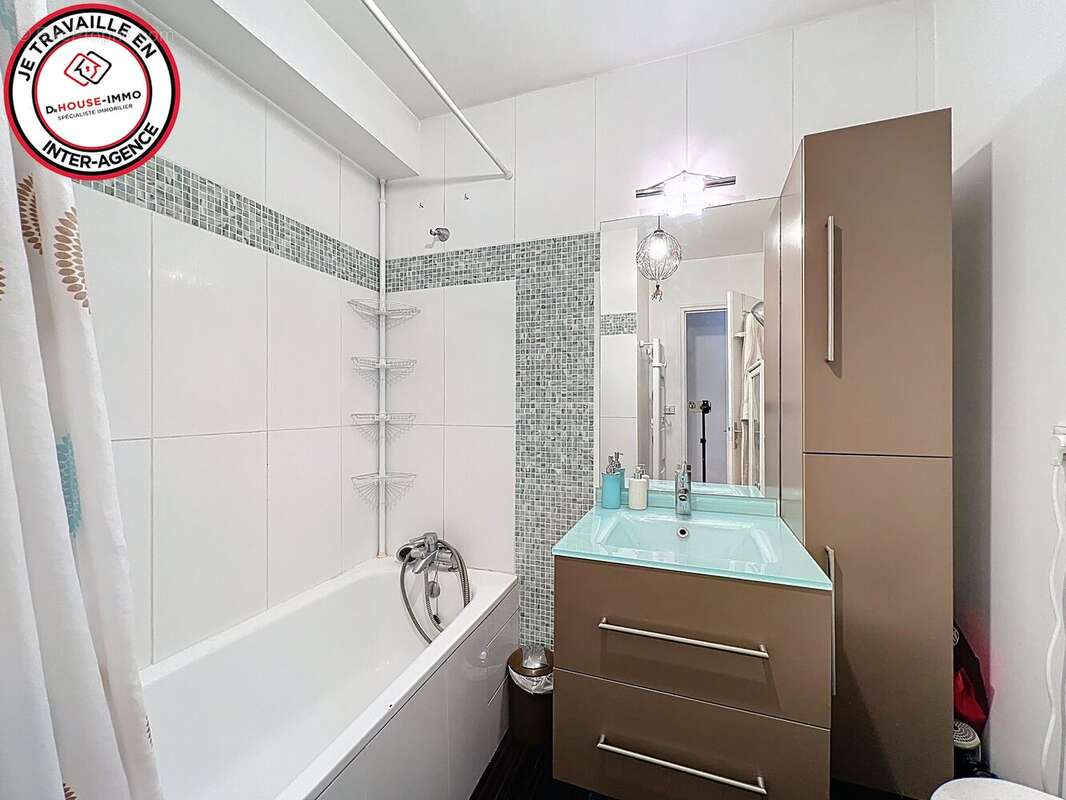 Appartement à CORBEIL-ESSONNES