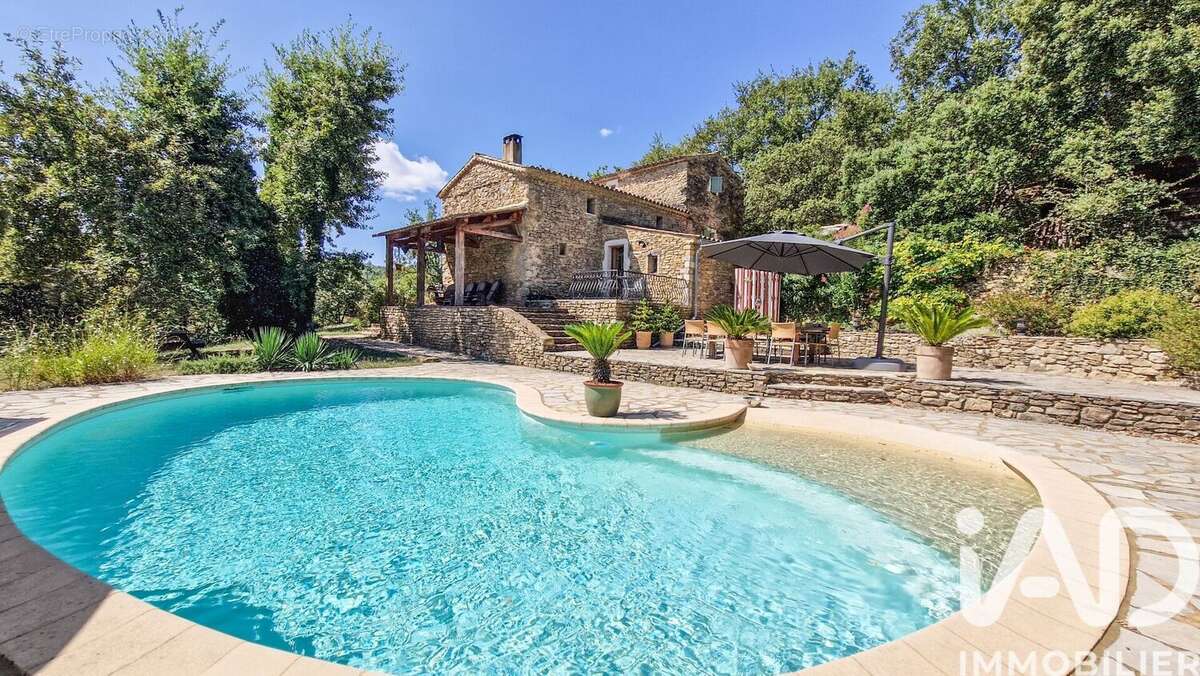 Photo 2 - Maison à GOUDARGUES