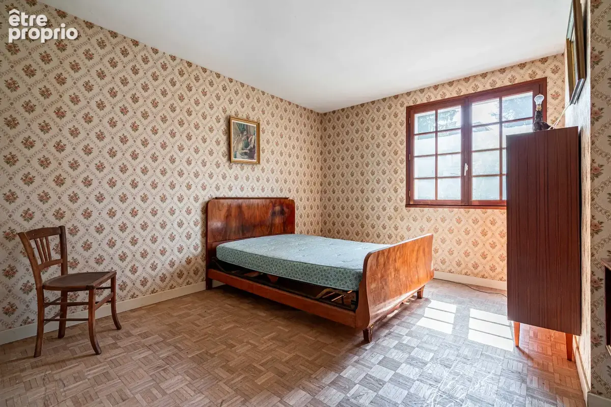 LIMONEST, grande maison de 270 m2 plus sous-sol à rénover sur un terrain de 3185 m2 - photo 12