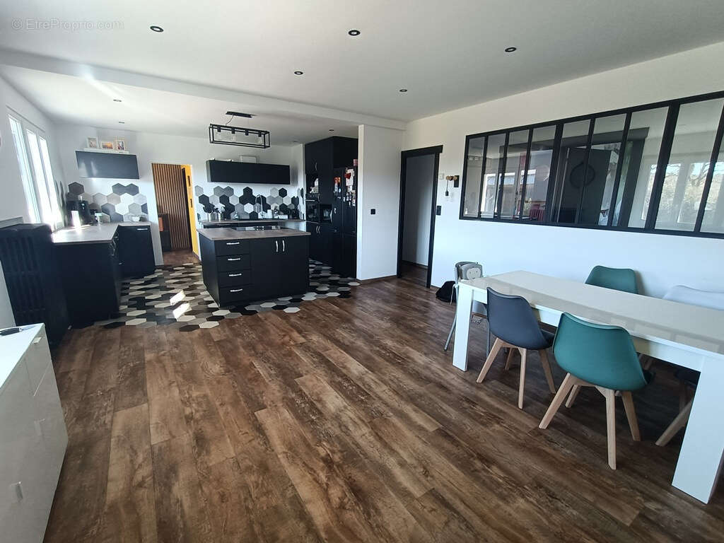 Le vernet maison t6 de 200m2 - photo 2