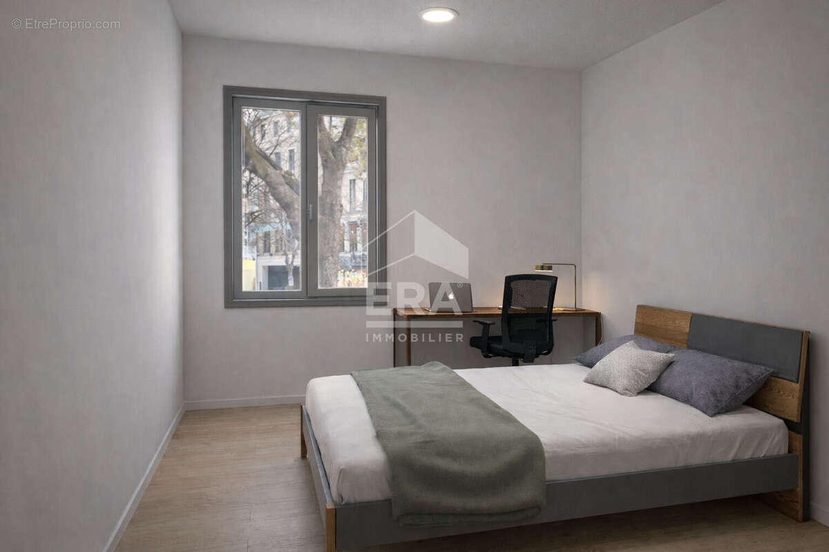 Appartement à PARIS-10E