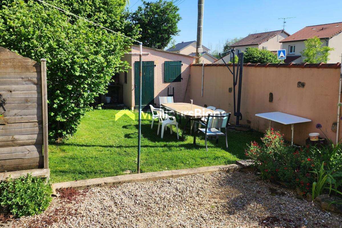 Maison à CHAMPENOUX