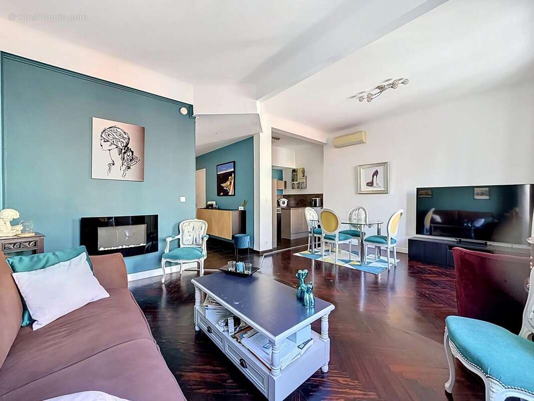 F2 nice - libération - balcon - traversant - photo 2