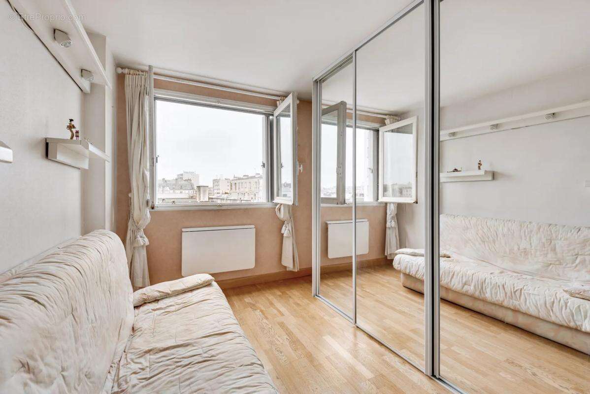 Appartement à PARIS-20E