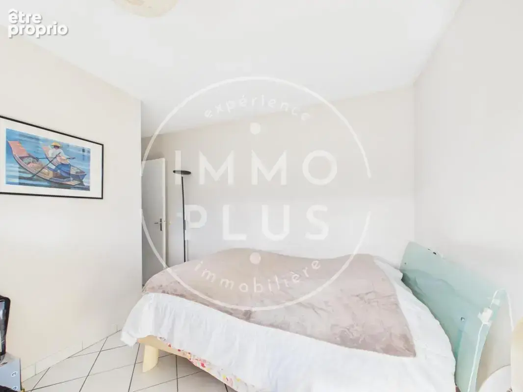 Vente - Appartement - 2 pièces + cuisine - 53,28 m² - 162 750 € - photo 6