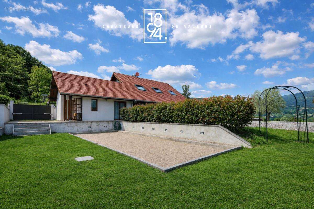 Maison à CHANAZ