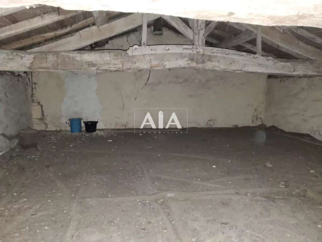 Maison à AUNAC