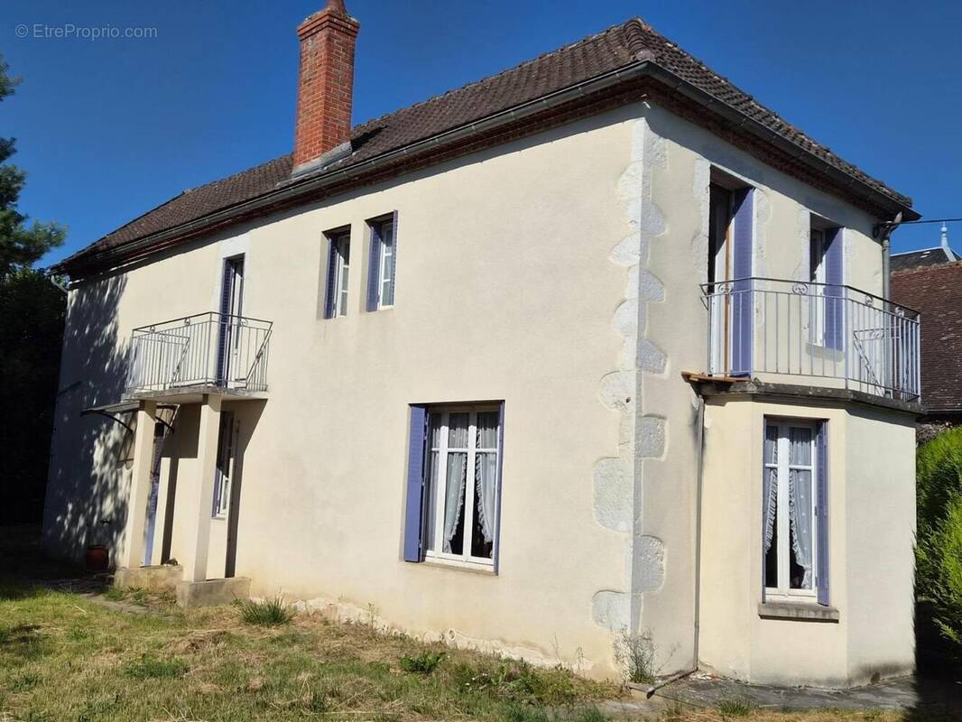 Photo 1 - Maison à LALIZOLLE