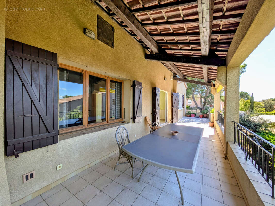 Maison à SIX-FOURS-LES-PLAGES