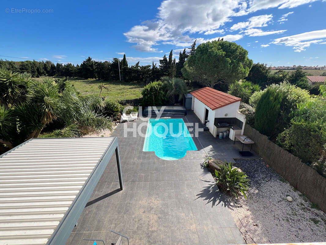 Maison à SAINT-LAURENT-DE-LA-SALANQUE