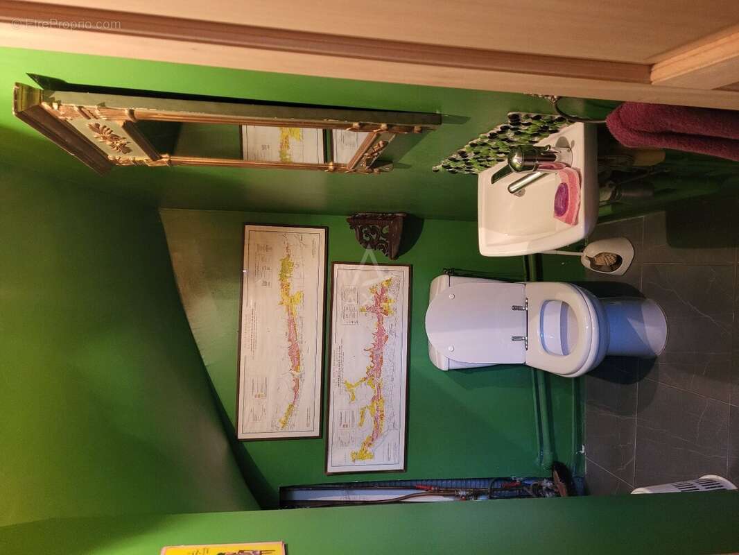 Maison à FROMENTIERES