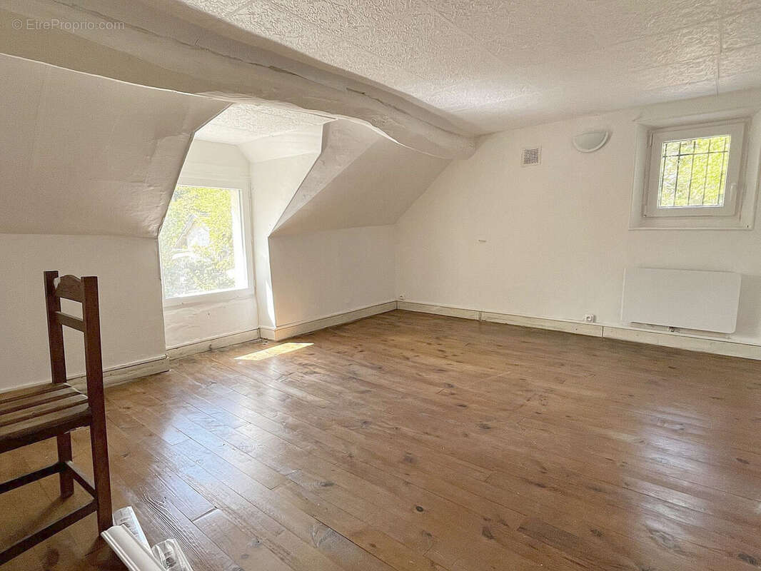 Maison 56 m² à Raizeux  - photo 7