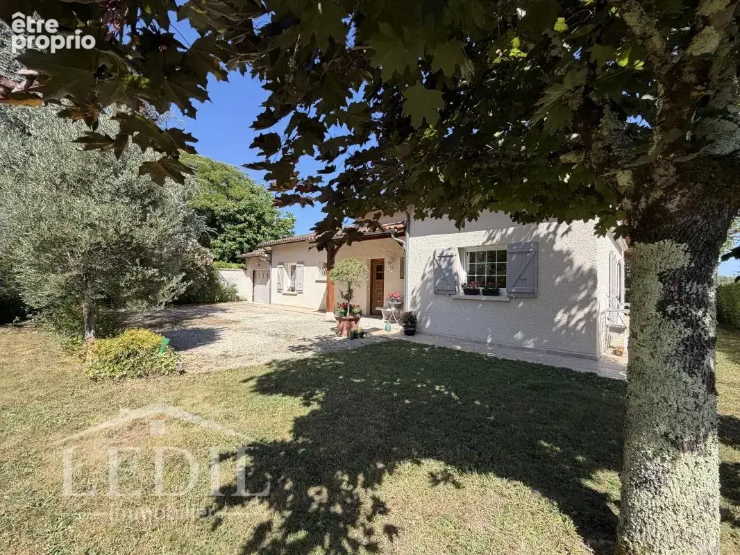 Plain pied avec garage, véranda, puits, parc clos - photo 3