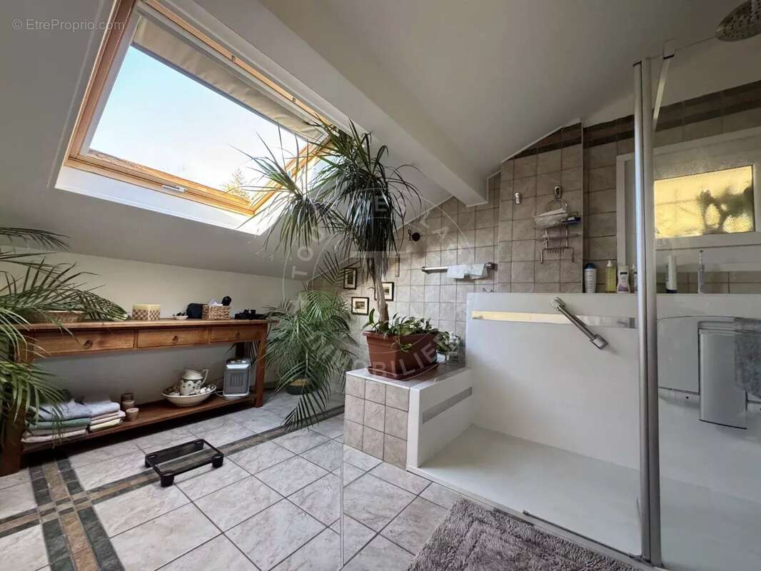 Maison à VEYRIER-DU-LAC