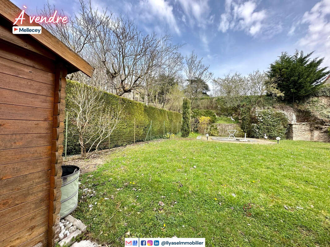 Maison 4 pièces  2 CH + 1 BR  96 M2  760 M2  1 GARAGE - photo 10