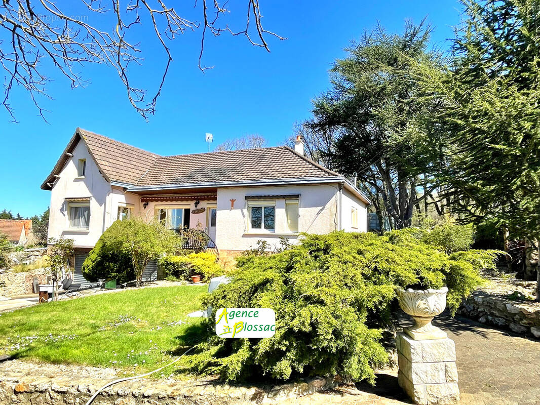 Maison à VOUNEUIL-SUR-VIENNE